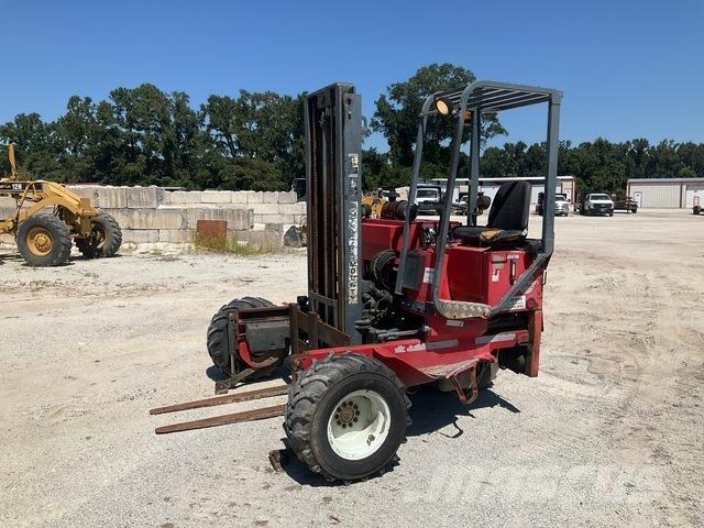 Moffett M5000 Medbringertruck