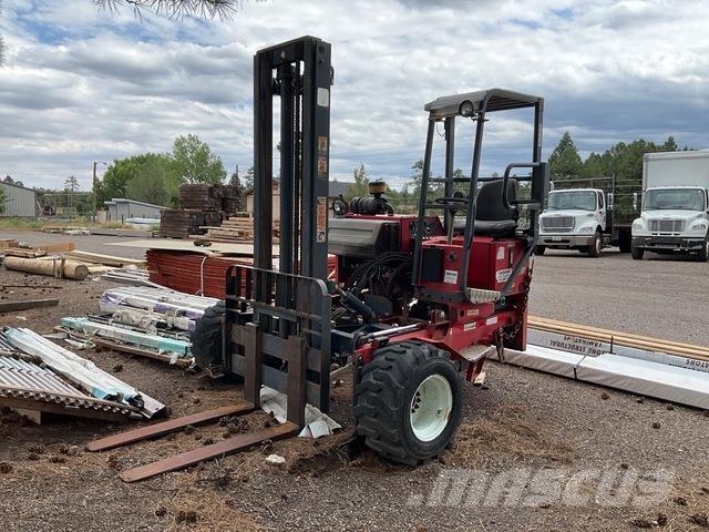 Moffett M5500 Medbringertruck