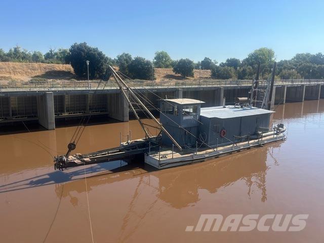  Moore Arbeidsbåter, lektere og pontonger