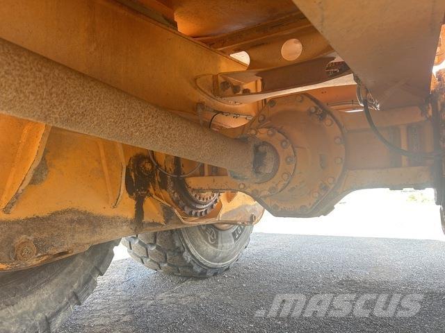 Moxy MT31 Rammestyrte Dumpere