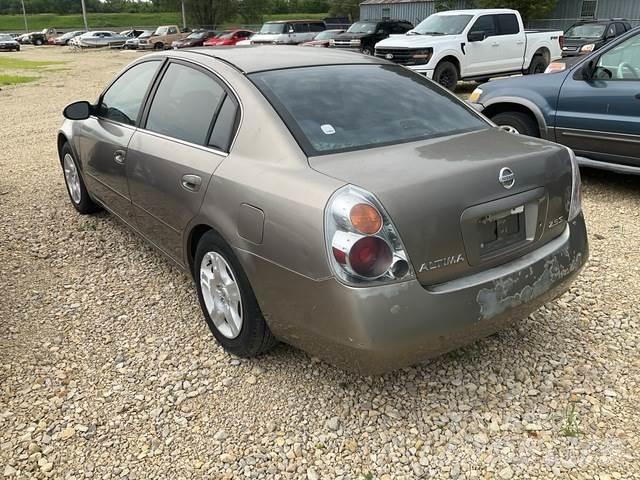 Nissan Altima Personbiler
