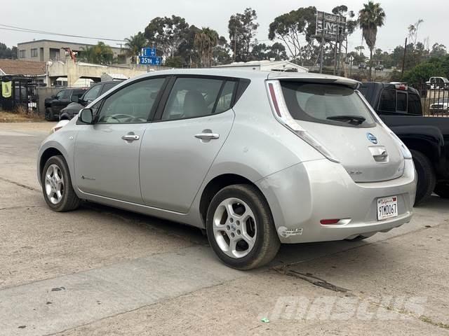 Nissan Leaf Personbiler