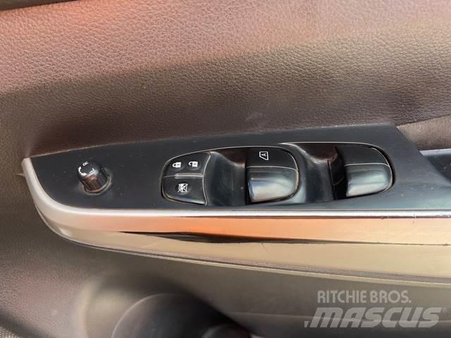 Nissan Navara Pickup/planbiler