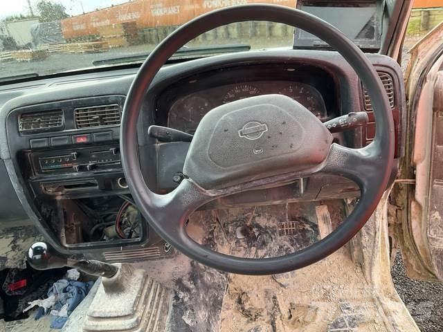 Nissan Navara Pickup/planbiler
