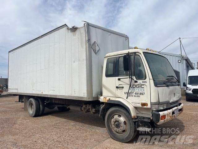 Nissan UD2600 Skapbiler
