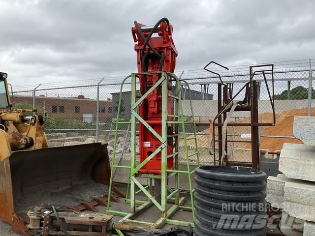 NPK GH-18 Hydrauliske hammere