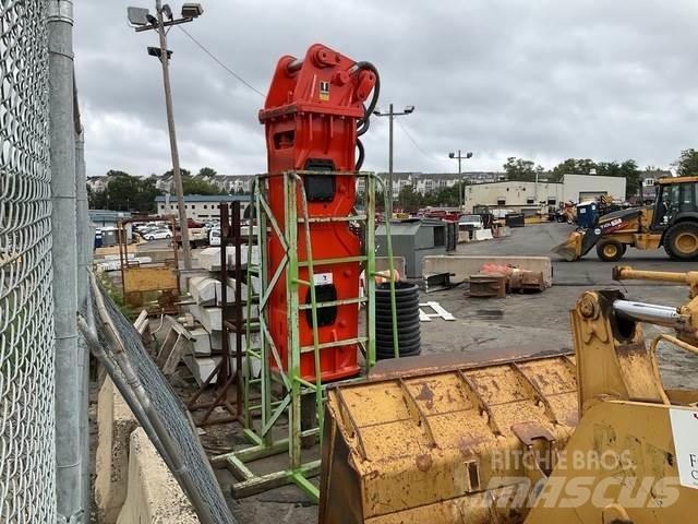 NPK GH-18 Hydrauliske hammere
