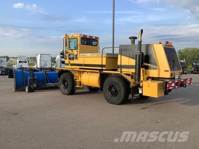 Oshkosh H2718 Snøploger- og skjær