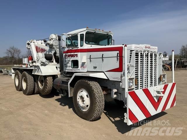 Oshkosh M911 Bergingsbiler