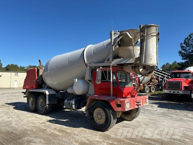 Oshkosh S-2346 Andre lastebiler