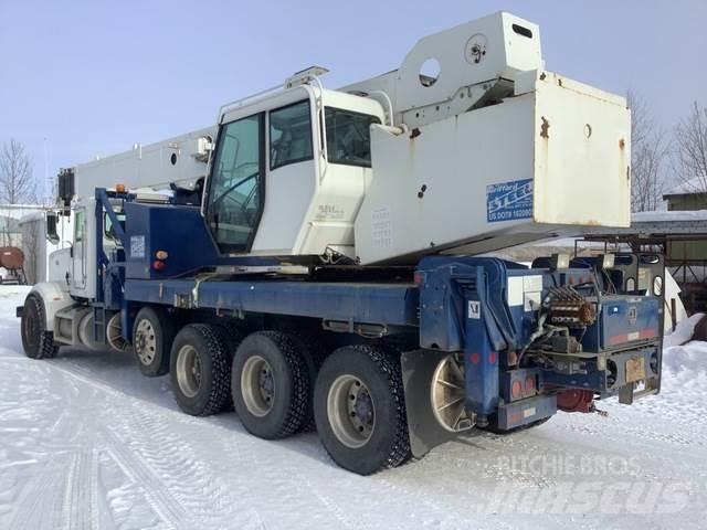 Peterbilt  Beltegående Kran