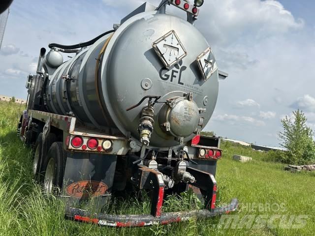 Peterbilt  Slamsugere
