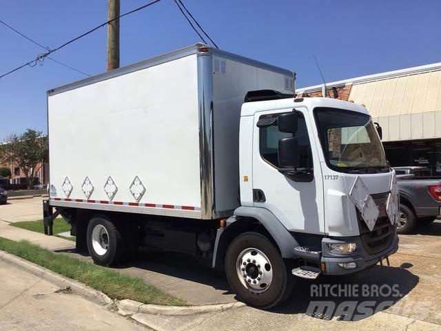Peterbilt 220 Skapbiler