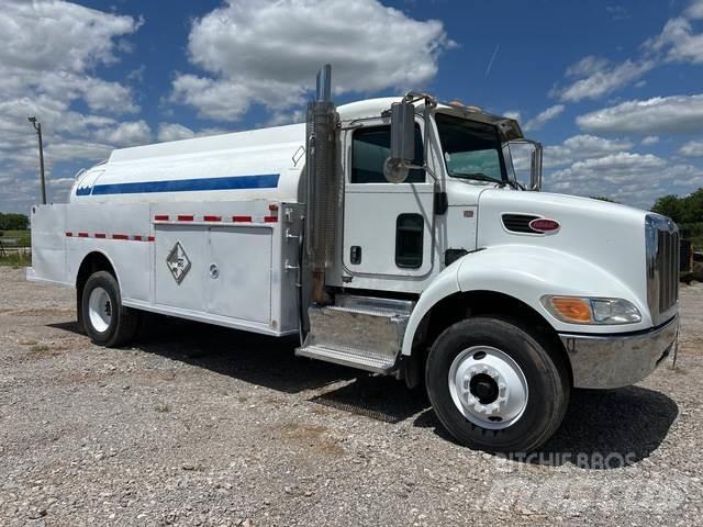 Peterbilt 337 Tankbiler