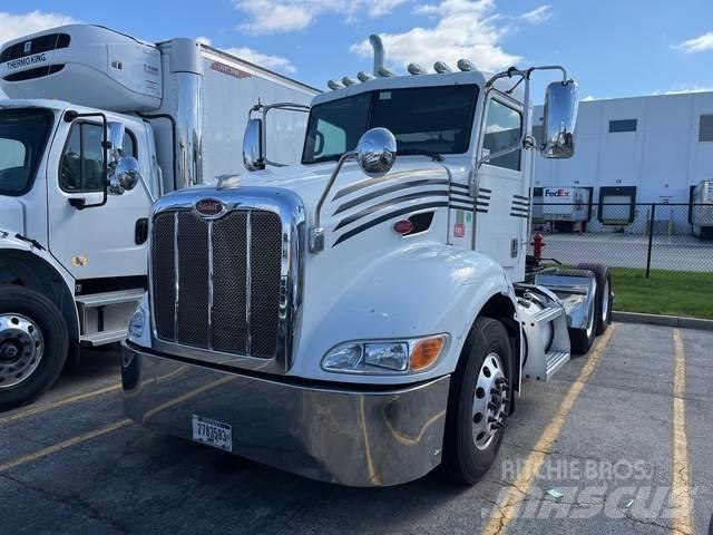 Peterbilt 384 Trekkvogner