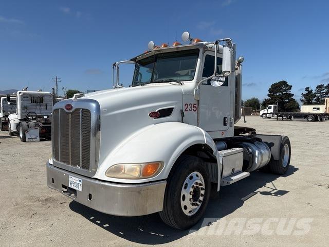 Peterbilt 384 Trekkvogner