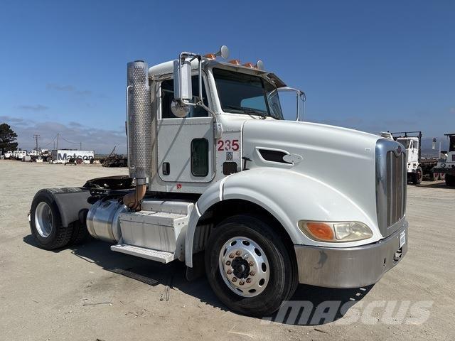 Peterbilt 384 Trekkvogner
