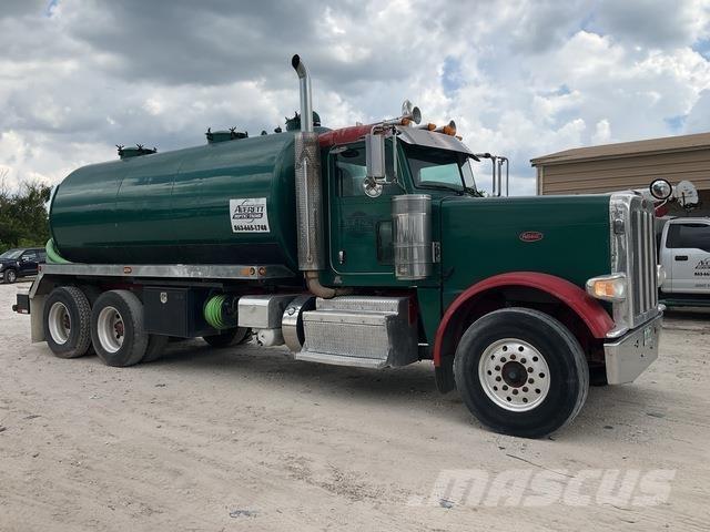 Peterbilt 388 Slamsugere