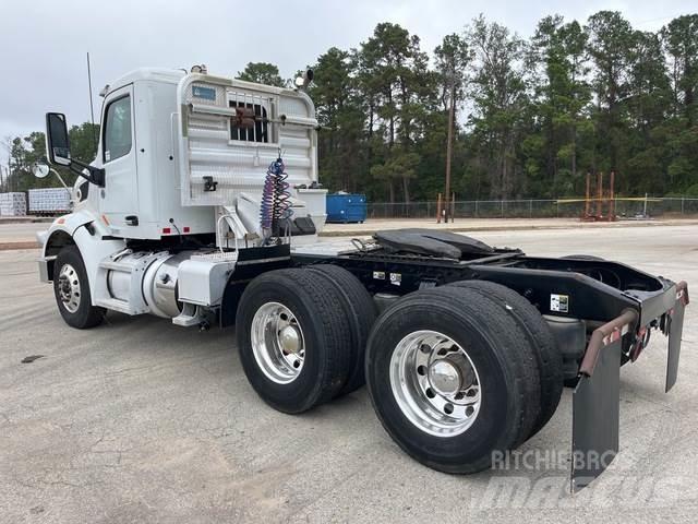 Peterbilt 567 Trekkvogner