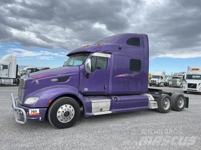 Peterbilt 587 Trekkvogner