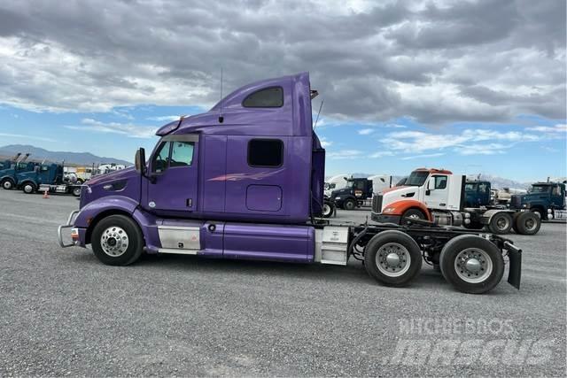 Peterbilt 587 Trekkvogner