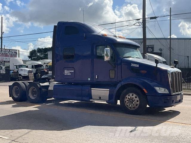 Peterbilt 587 Trekkvogner