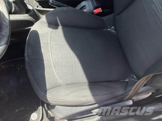 Peugeot 208 Personbiler