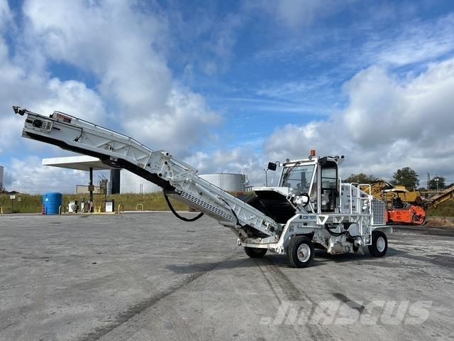 Roadtec CB100 Innendørs feiemaskiner