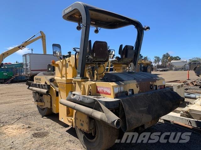 Sakai GW750-2 Gummihjulsvalser