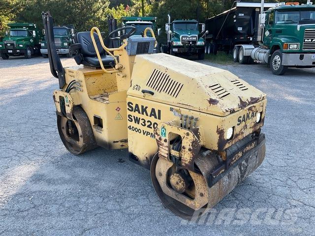 Sakai SW320 Tandem Valser