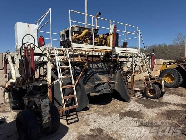Scarab 14 HYD Kompostblandere