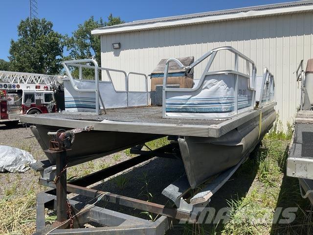  Sea Hunt Arbeidsbåter, lektere og pontonger