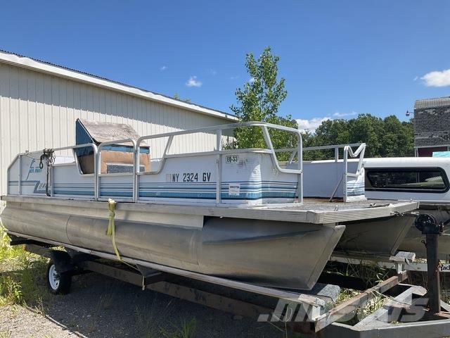  Sea Hunt Arbeidsbåter, lektere og pontonger