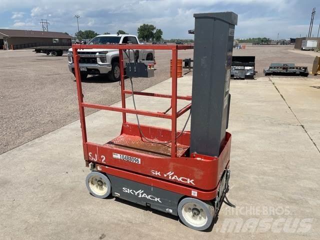 SkyJack SJ12 Personløftere