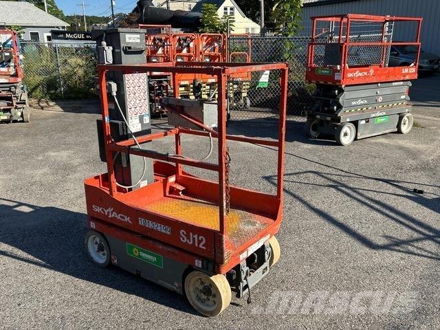 SkyJack SJ12 Personløftere