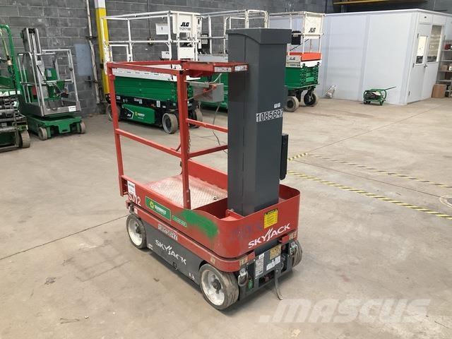 SkyJack SJ12 Personløftere