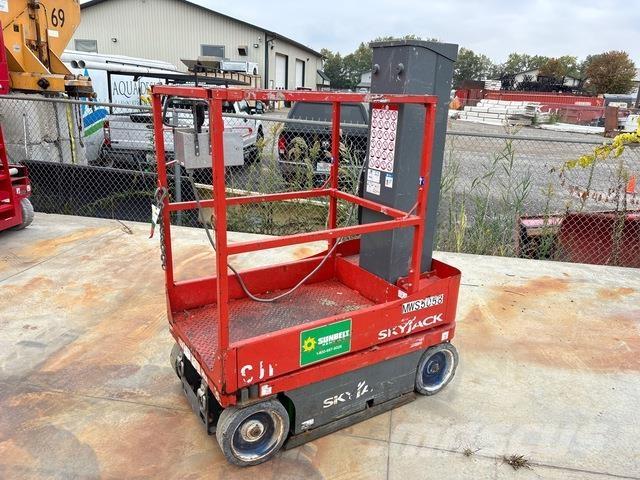SkyJack SJ16 Personløftere