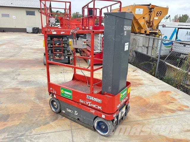 SkyJack SJ16 Personløftere