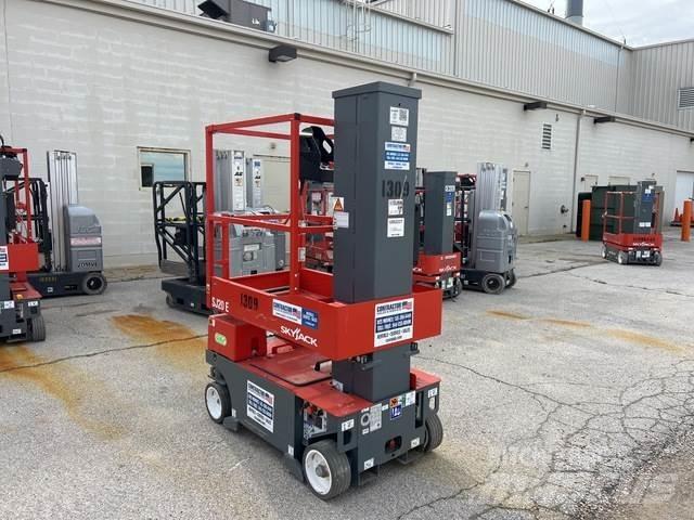 SkyJack SJ20E Personløftere