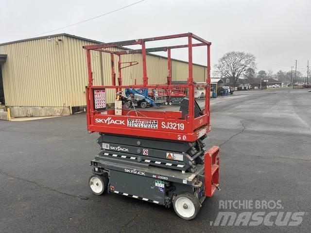 SkyJack SJ3219 Sakselifter