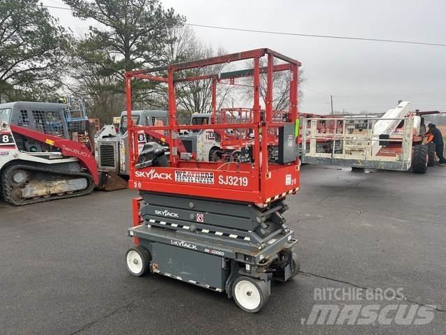 SkyJack SJ3219 Sakselifter