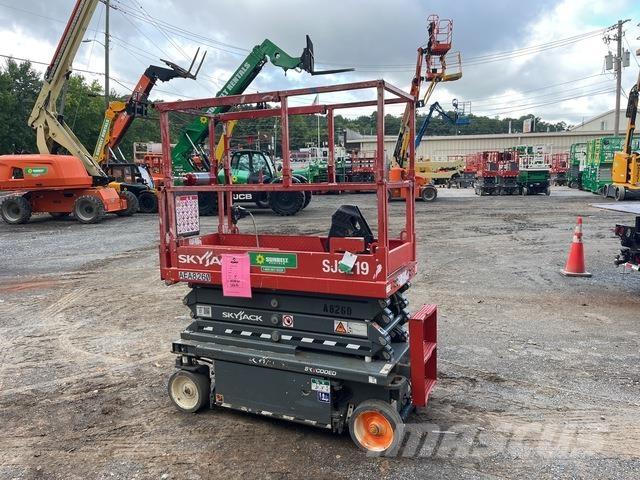 SkyJack SJ3219 Sakselifter