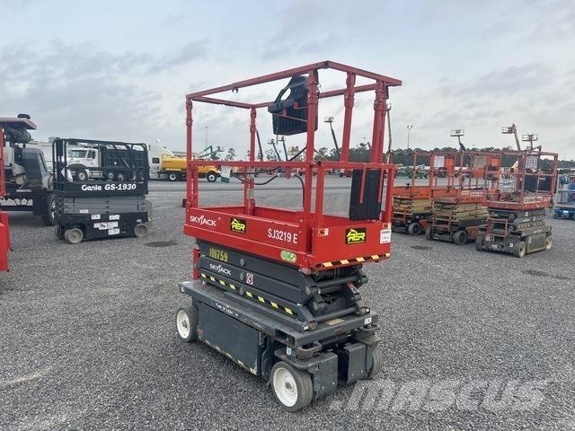 SkyJack SJ3219 Sakselifter