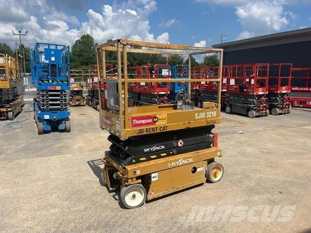 SkyJack SJ3219 Sakselifter