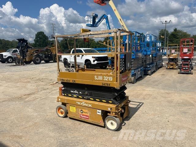 SkyJack SJ3219 Sakselifter