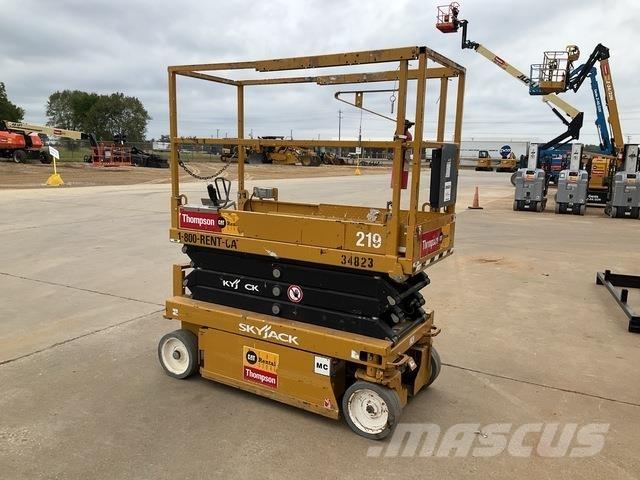 SkyJack SJ3219 Sakselifter