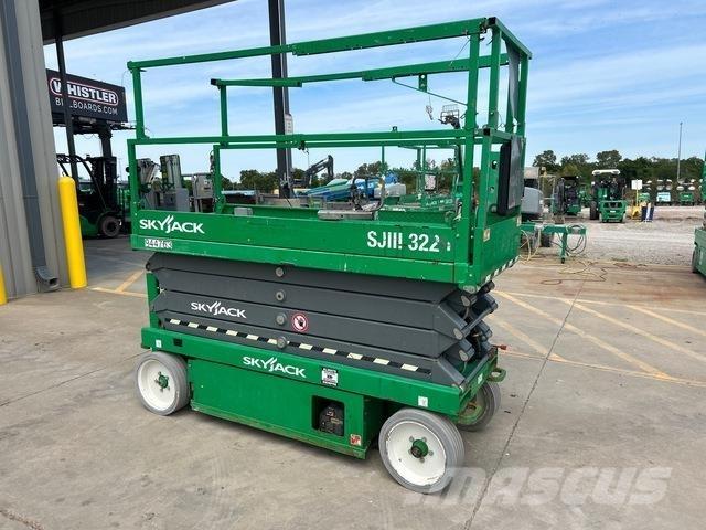 SkyJack SJ3226 Sakselifter