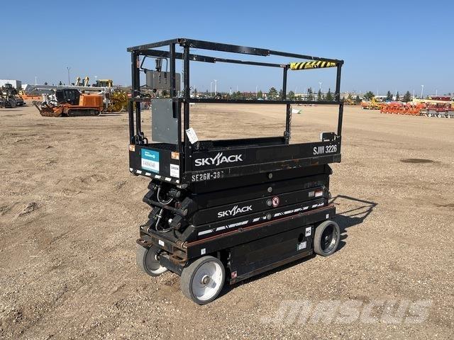 SkyJack SJ3226 Sakselifter