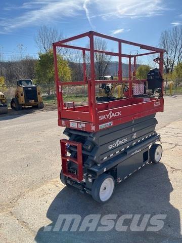 SkyJack SJ3226 Sakselifter