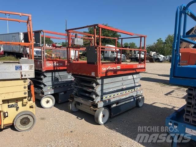 SkyJack SJ4632 Sakselifter